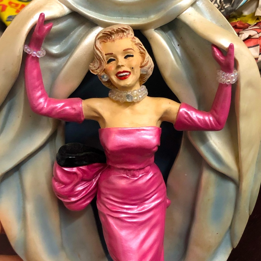 Vintage Marilyn Monroe art. First Edition. Limited